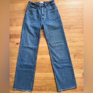 Abercrombie & Fitch The 90’s Relaxed Jean High Rise
